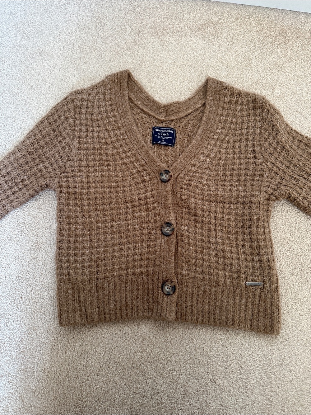 Abercrombie & Fitch Women's Brown V-Neck Button Cardigan